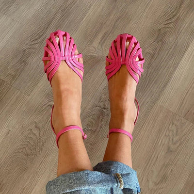 SOLE | Elegant flat woven sandals for a sophisticated look