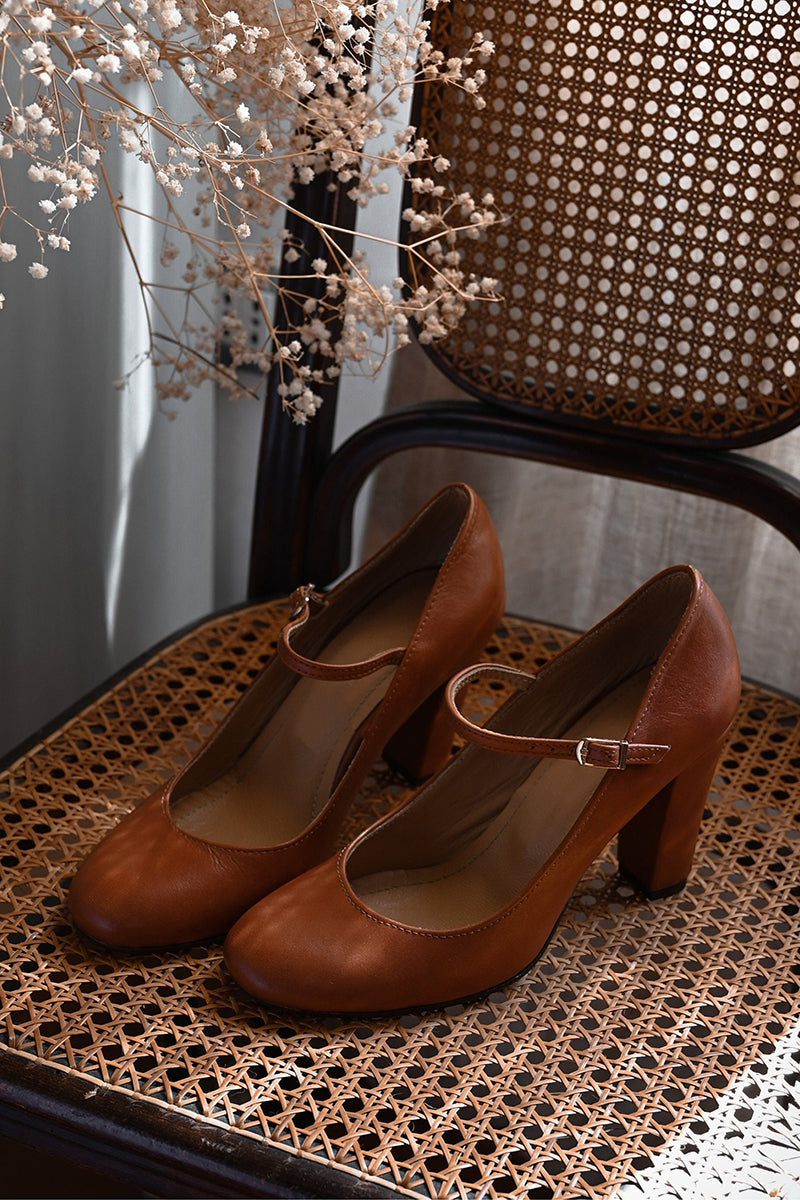 Scarlett™ | Elegant sandals with straps and compact heels, perfect for any occasion