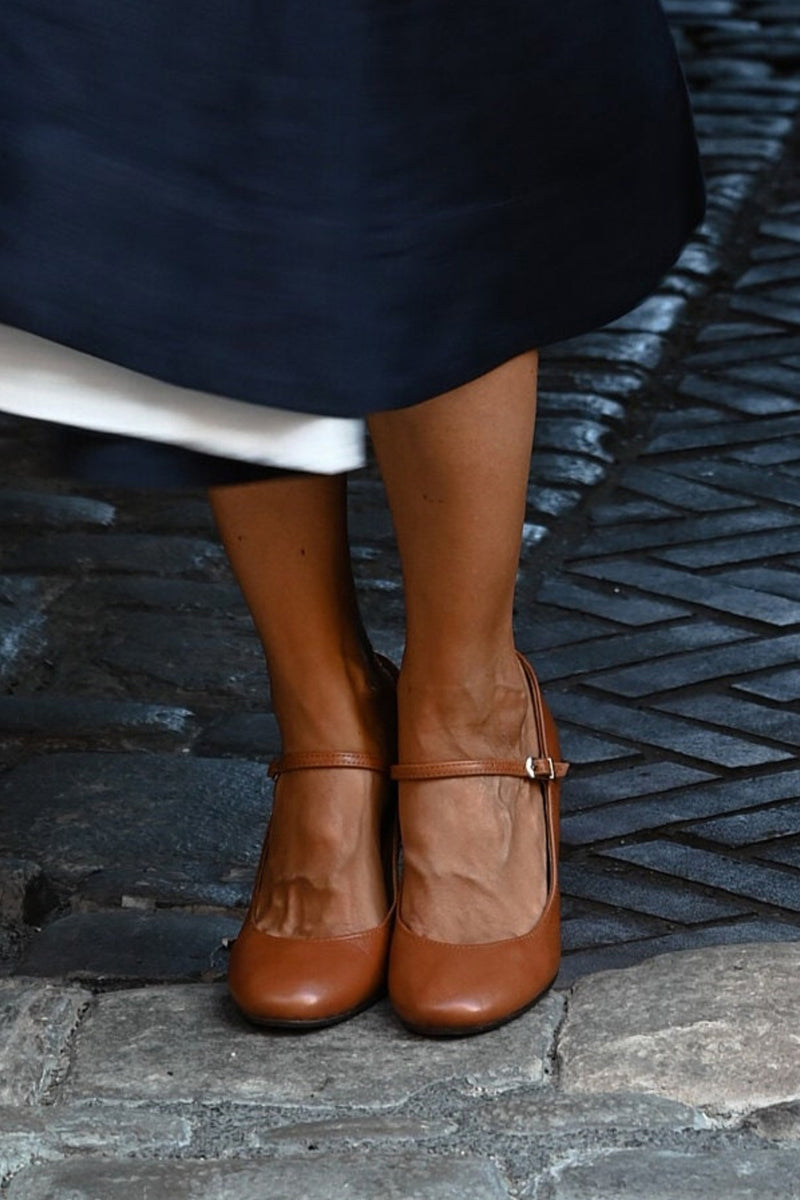 Scarlett™ | Elegant sandals with straps and compact heels, perfect for any occasion