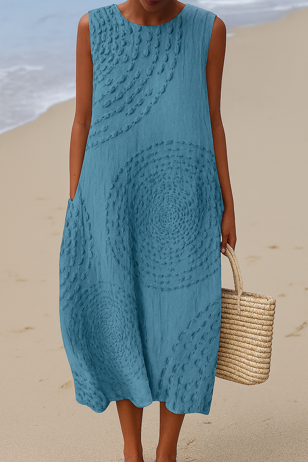 Sleeveless Midi Dress – Understated Style That Stands Out
