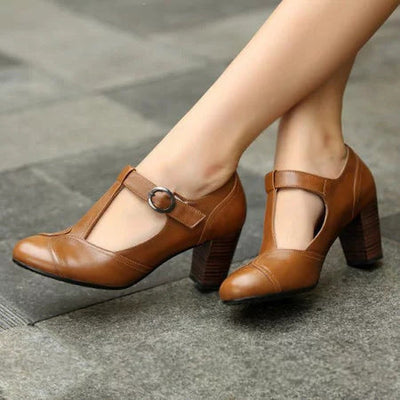 RACHELE | Elegant T-strap pumps with low heels for a refined look