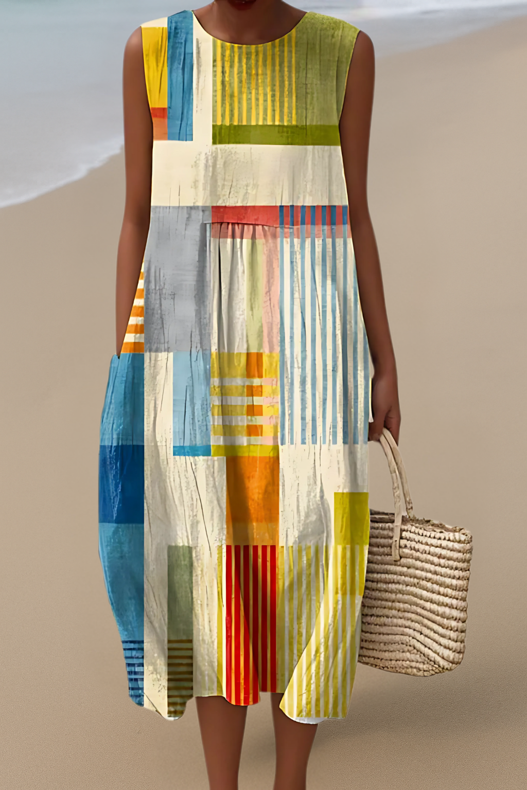 Sleeveless dress – simple charm for sunny days