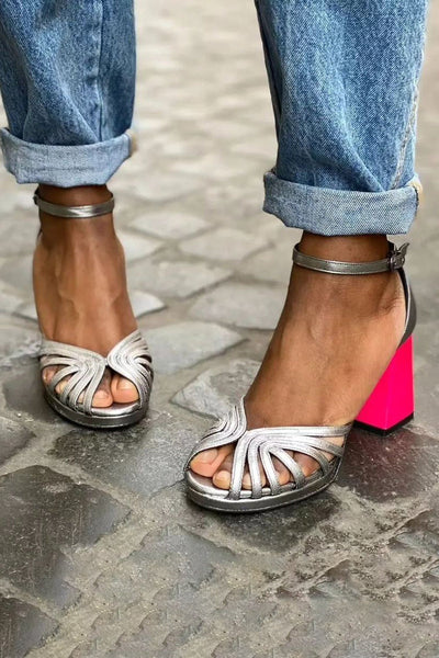 Esme™ | Shiny sandals with chunky heels and refined buckles for an elegant style